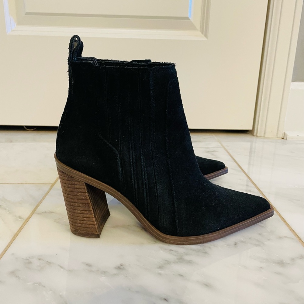 Vince Camuto black booties size 6.5.